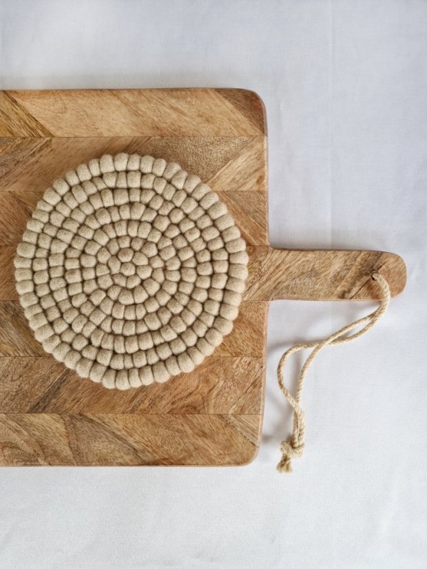 Velká podložka Gry&Sif, béžová, 20 cm
