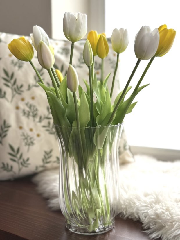 Silikonové realistické tulipány, výběr ze 2 typů - Barva: Žlutá