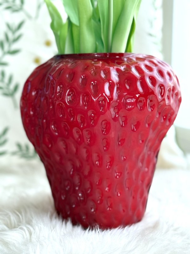 Váza STRAWBERRY