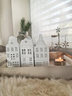 Porcelánový svícen domeček ,,Antikvariát" - matný
