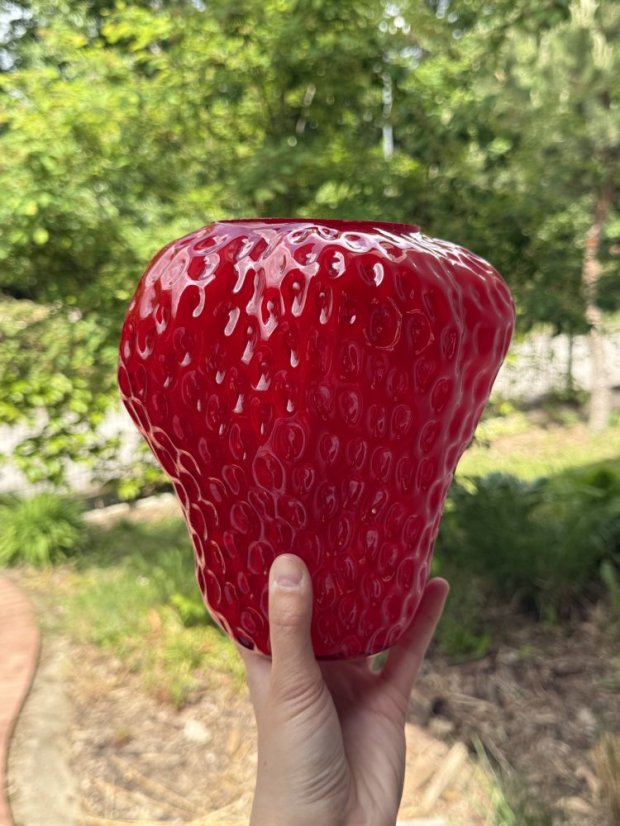 Váza STRAWBERRY