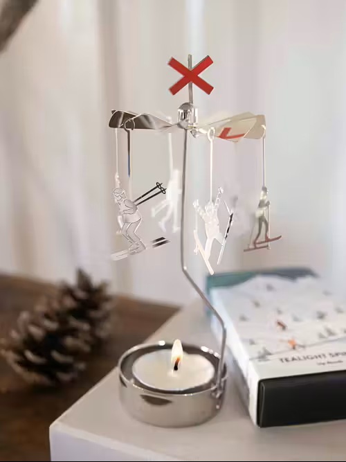 Švédské vánoční kolotoč ,,WINTER SKIERS"