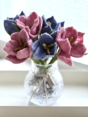 Plstěný Crocus, 18 cm, výběr z barev