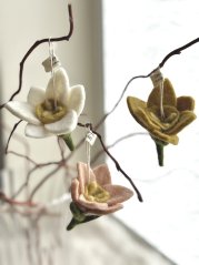 Plstěný narcis na zavěšení, výběr ze 3 typů