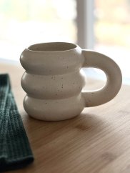 Designový hrneček MUG BUBBLY CREAM, 0,35L